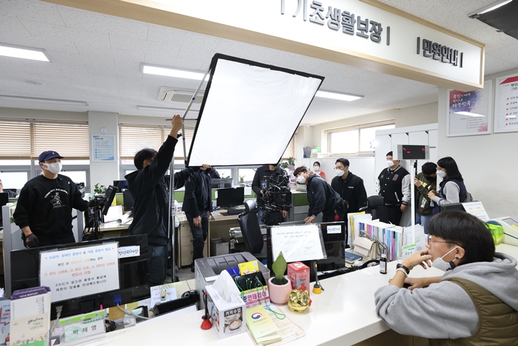 영화 모라동 촬영 장면-국제신문